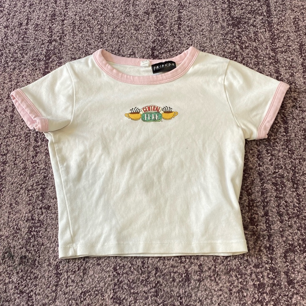 F.r.i.e.n.d.s crop top